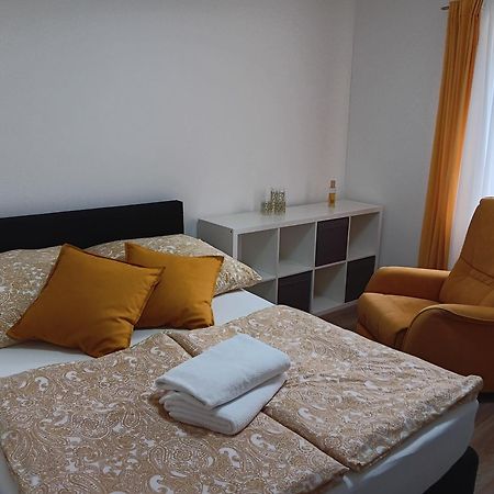 Ninas Gaestezimmer Hinterweiler Zewnętrze zdjęcie